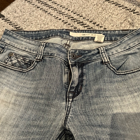 dkny light wash jeans - Picture 2 of 5